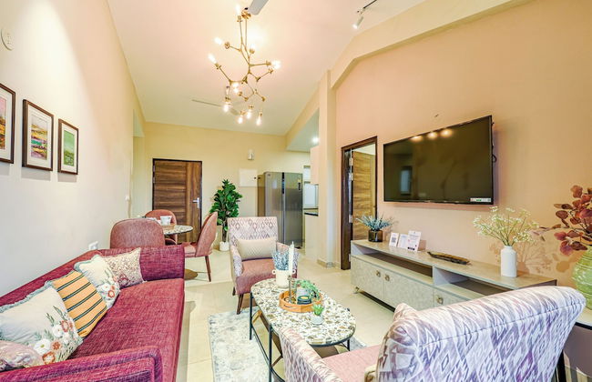 Alaya Stays Veera Serina 3 BHK with Pool - Foto 35