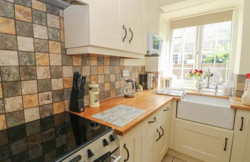 Wedgewood Cottage - Photo 8