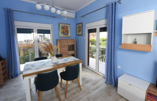 Blue Cozy Home in Kyparissia, Fully Equipped Nest - Photo 2