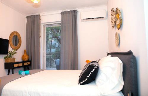 Chic & Calm apartment 3 minutes walk to Rafina Beach - Foto 36