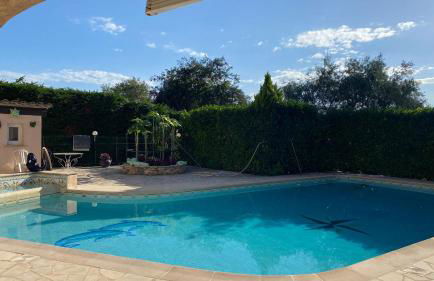 2 pièces dans villa avec piscine parking à 10 mins de Cannes - Foto 22