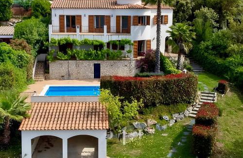 Beautiful Spacious Villa with Mountain View and Private Pool - Foto 1