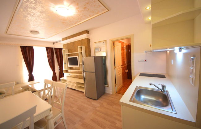 Menada Golden Rainbow Apartments - Photo 4