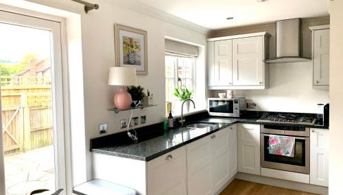 Goring Holiday House - Foto 5, stove, dishwasher, toaster