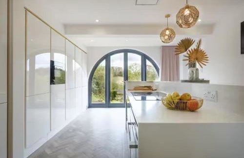 5 Bed Lake House - Sleeps 10 - Nature Reserve - Foto 25