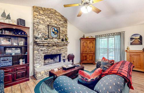 Holly Forest Hideaway - Foto 1