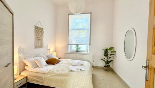 Komfortowy apartament z tarasem w pobliżu jeziora i Gór Sowich - Foto 4, towels, wardrobe