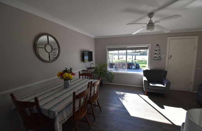 Laguna Lodge Holiday Units - Photo 26