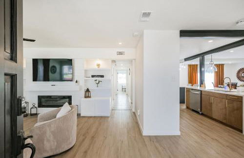 Oak Forest Retreat Sleeps 13 Near Heights - Foto 24