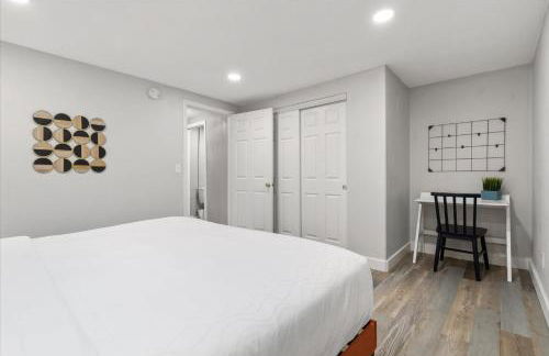 Backyard Oasis Heated Pool Game Room Gazebo - Foto 46