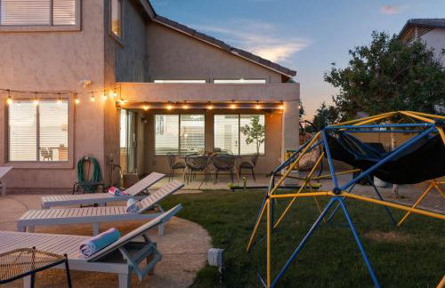 Serenity Splash Upscale Stay Pool Game Lounge - Foto 37