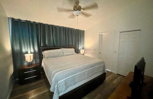 Grand Luxury 4BD Pool Home Disney Universal - Foto 16