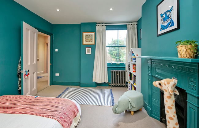 4 Bedroom House, Barnes - Foto 9