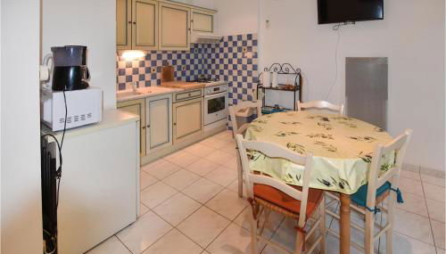 1 Bedroom Amazing Home In Visan - Foto 5