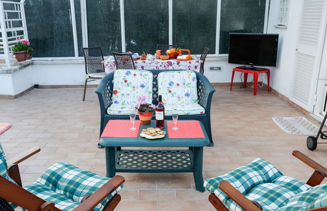 Enjoy the Sunset on Your Vatican Terrace - Foto 28