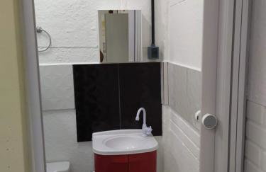 Pousada - Flat - Kitnet Mobiliada - 25m2 de Conforto e Segurança - Perto de Tudo - Foto 23