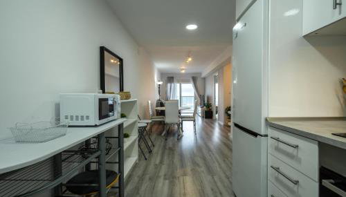 Apartamento en Primerísima Línea de Mar en Valencia 2 Habitaciones Dobles, Cocina Equipada y Ascensor - Photo 5