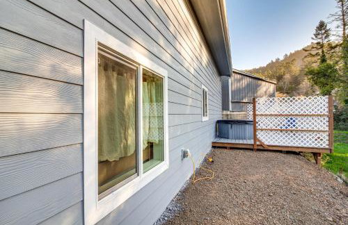 Near Ocean Home Away From Home in Gold Beach - Foto 23