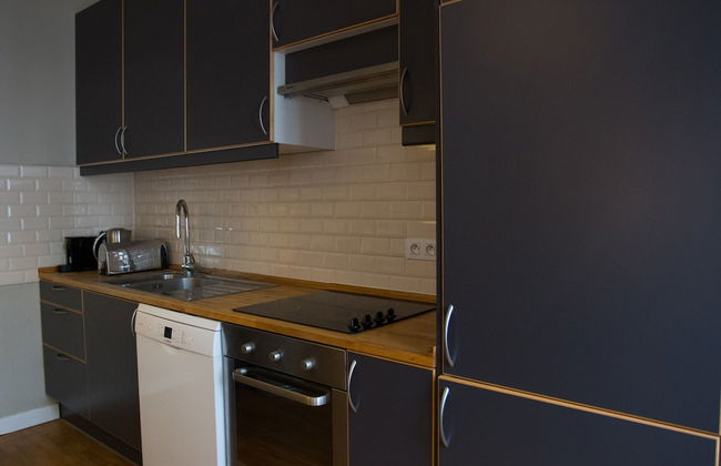 Lovely Apartment With Terrace - Photo 6