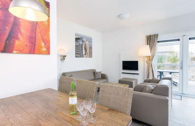 Detached Single Story Holiday Home Near the Sea - Photo 9