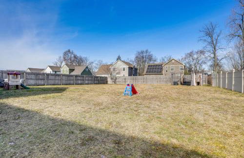 Charming Kalamazoo Home with Yard 1 Mi to Downtown! - Foto 27