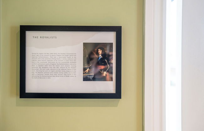 Commandery Vaults - Foto 37