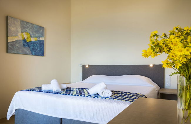 Magganos Sunset Villas - Photo 7