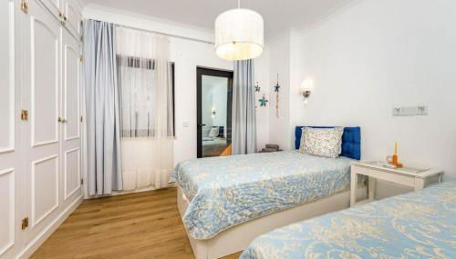 2 Bed-sleeps 4-vilamoura Beach-pool-spa-balcony - Foto 3