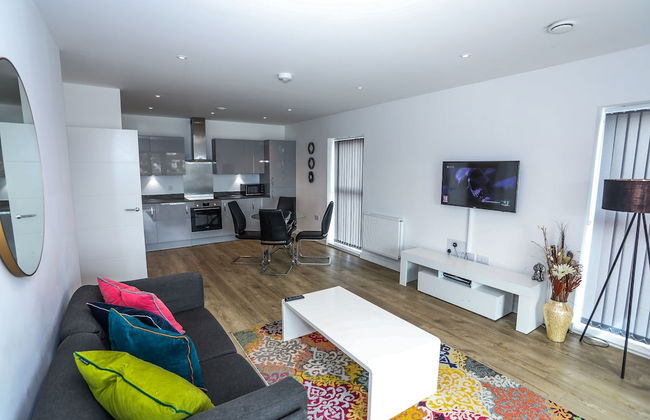 Exquisite One Bed Apartment - Photo 15