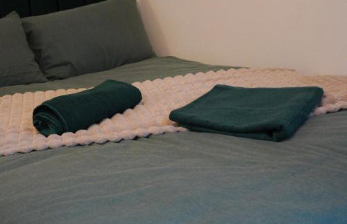 Modern 2-Bed House Free Parking Contractors & Families Friendly Rotherham - Foto 7