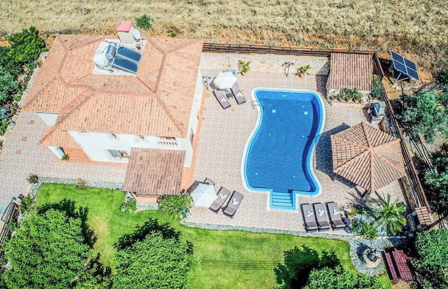 Villa Nikos Argaka - Photo 31