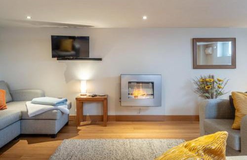 The Coach House - Cosy Retreat in Warwickshire! - Photo 19