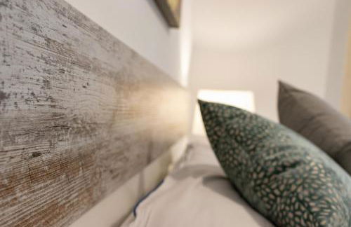 Confort y Diseño con Vistas al Casco Viejo - Foto 15