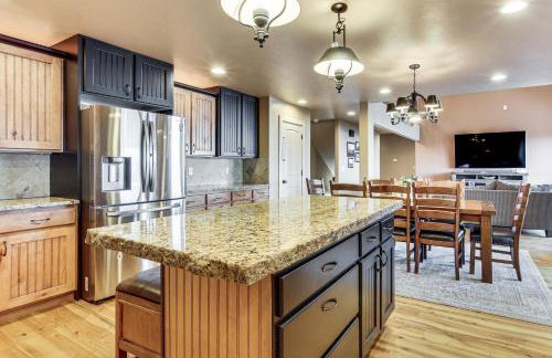 Private Beach Access! Luxe 7BR Bear Lake Cabin - Foto 10