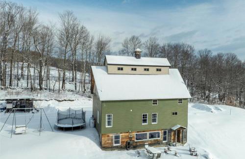 Vermont Retreat 3BR with Mountain Views and Trails - Foto 38