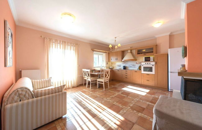 Nautilus Luxury Suites - Photo 25