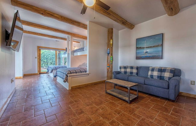 Azalea Retreat by Avantstay Sleeps 34 & Pool - Foto 40