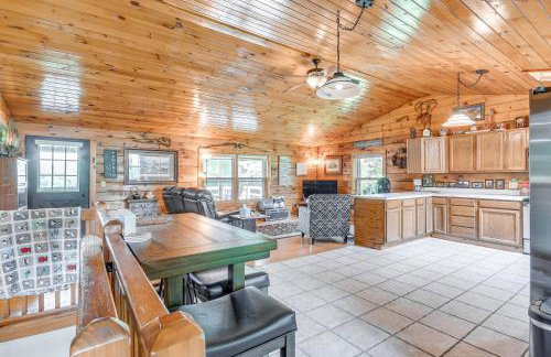 Picturesque Phoenix Vacation Home on Oswego River! - Foto 4
