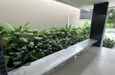 New, Pool, Fast Wi-Fi, Near the airport - Photo 19