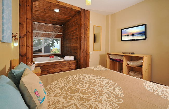 Mul Kineret Suites - Photo 6