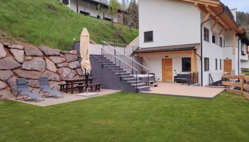 MOUNTAIN DELUXE 27 APARTMENTS con WELLNESS - Foto 2