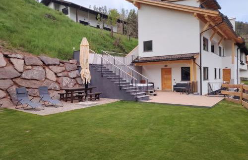 MOUNTAIN DELUXE 27 APARTMENTS con WELLNESS - Foto 2