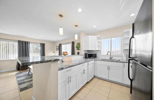 Coco Palms Apartments By Lowkl - Foto 12