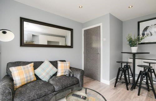 Arena Apartments - Stylish and Homely Apartments by the Ice Arena with Parking - Photo 88