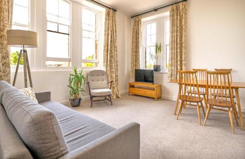 Towennan - four bedroomed apartment in quiet seaside village. - Foto 12