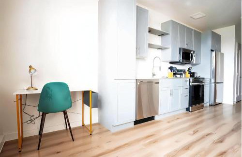 Boulevard Stays Stylish 1BR Stay Includes Pool Gym & Free Parking - Foto 15