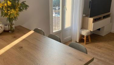 T2 neuf avec vue mer à 2 pas du centre et proche des plages - Foto 4