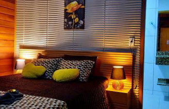 SPA Rossett em Itapoá - Luxo e conforto c piscina, hidromassagem e cromoterapia, p 22 pessoas! - Photo 3