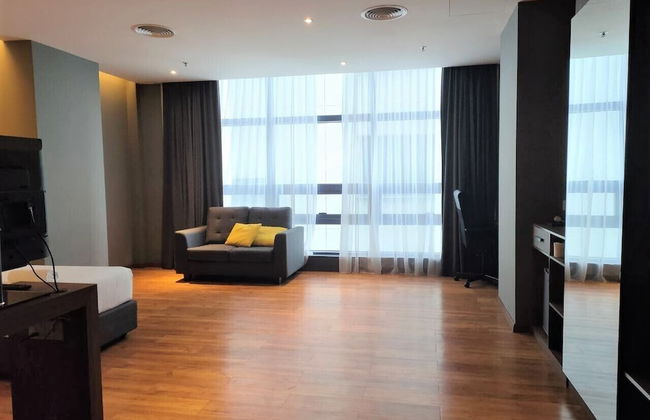 Imperial Suites - Photo 11