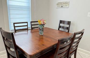 Quantico 3 BR SFH King Beds Game Room Walk to Train Station - Foto 30